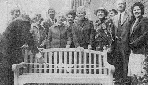 Bench Holy Trinity Church, Guildford